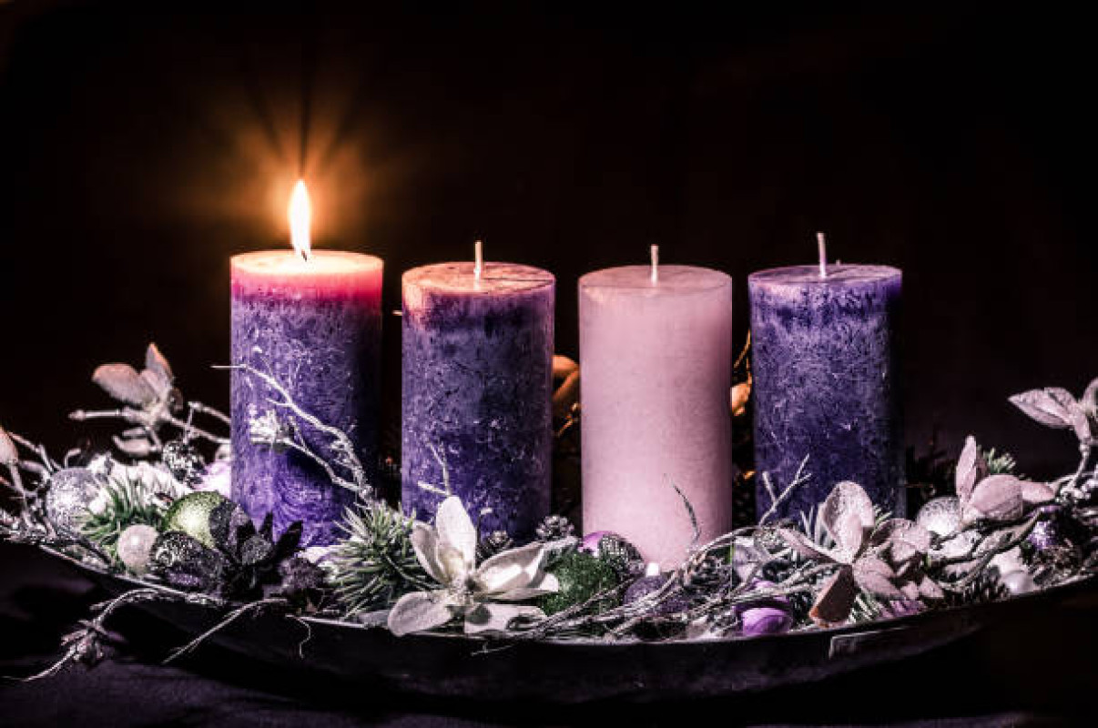 De Adventstijd met foto's maken adventskransen